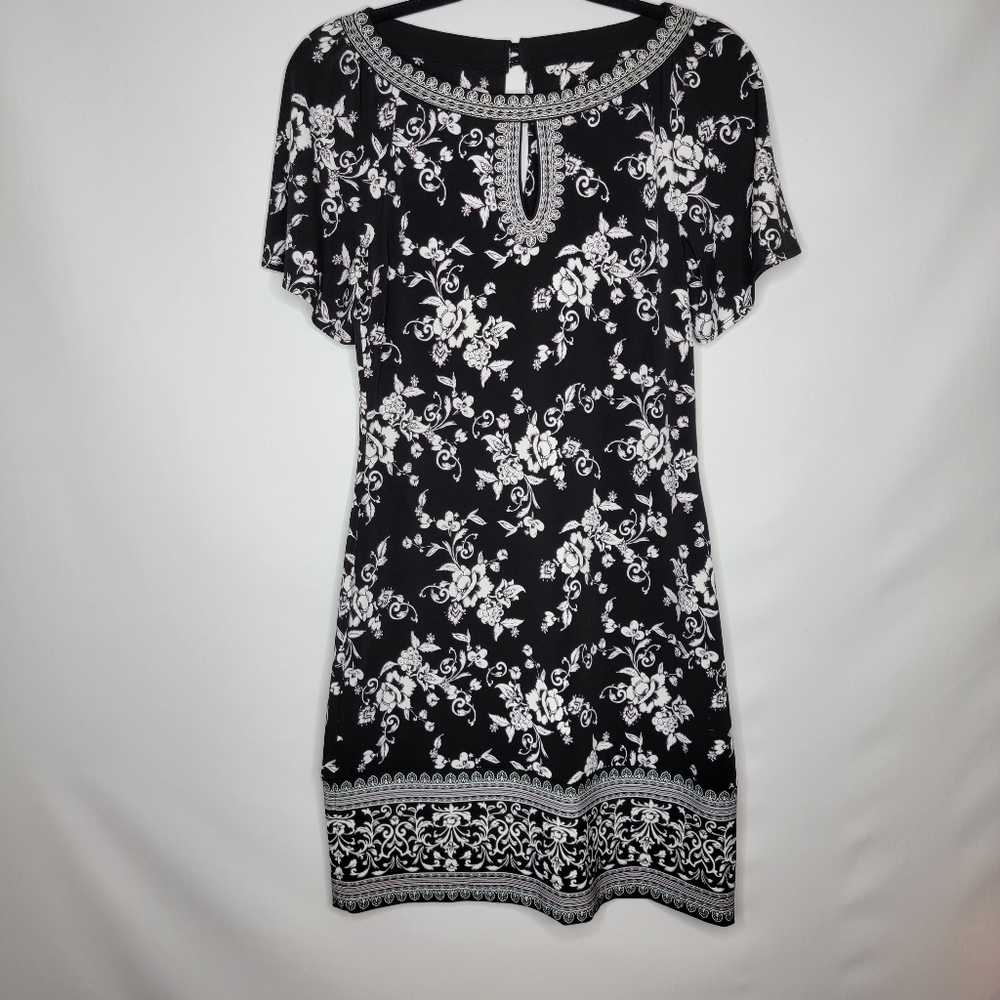 White House Black Market Floral Knit Shift Dress - Picture 5 of 14